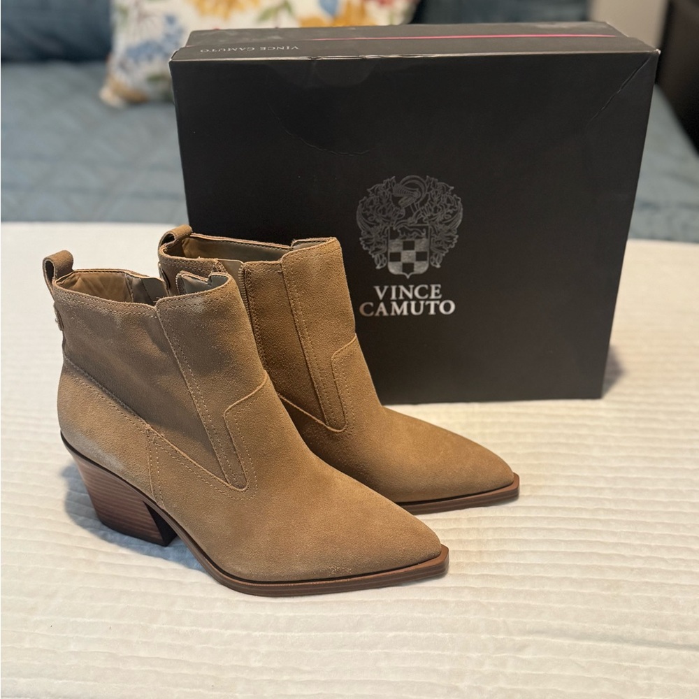 Vince Camuto Women's Tan Ankle Boots